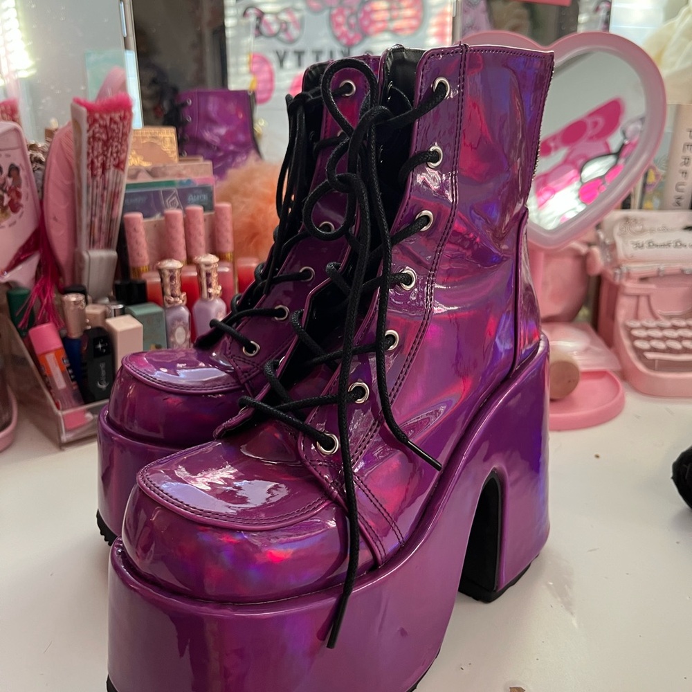 Demonia CAMEL-203 purple iridescent platform boots